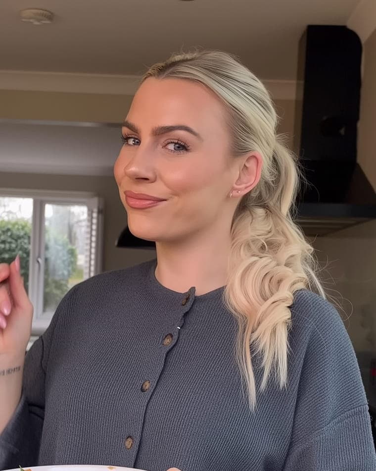 Alex Hughes | Alex's Kitchen Bangers